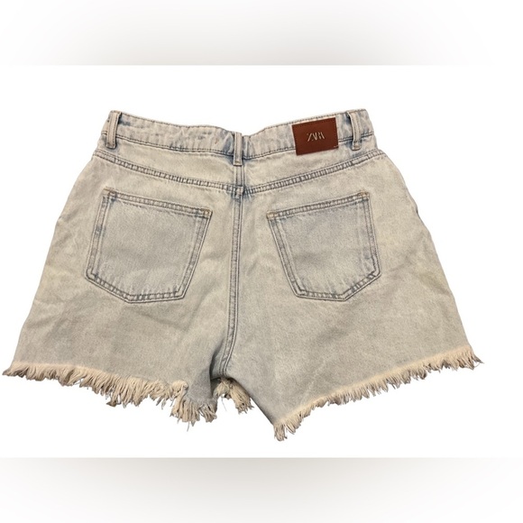Zara Denim Shorts | Size 4 - Picture 2 of 4